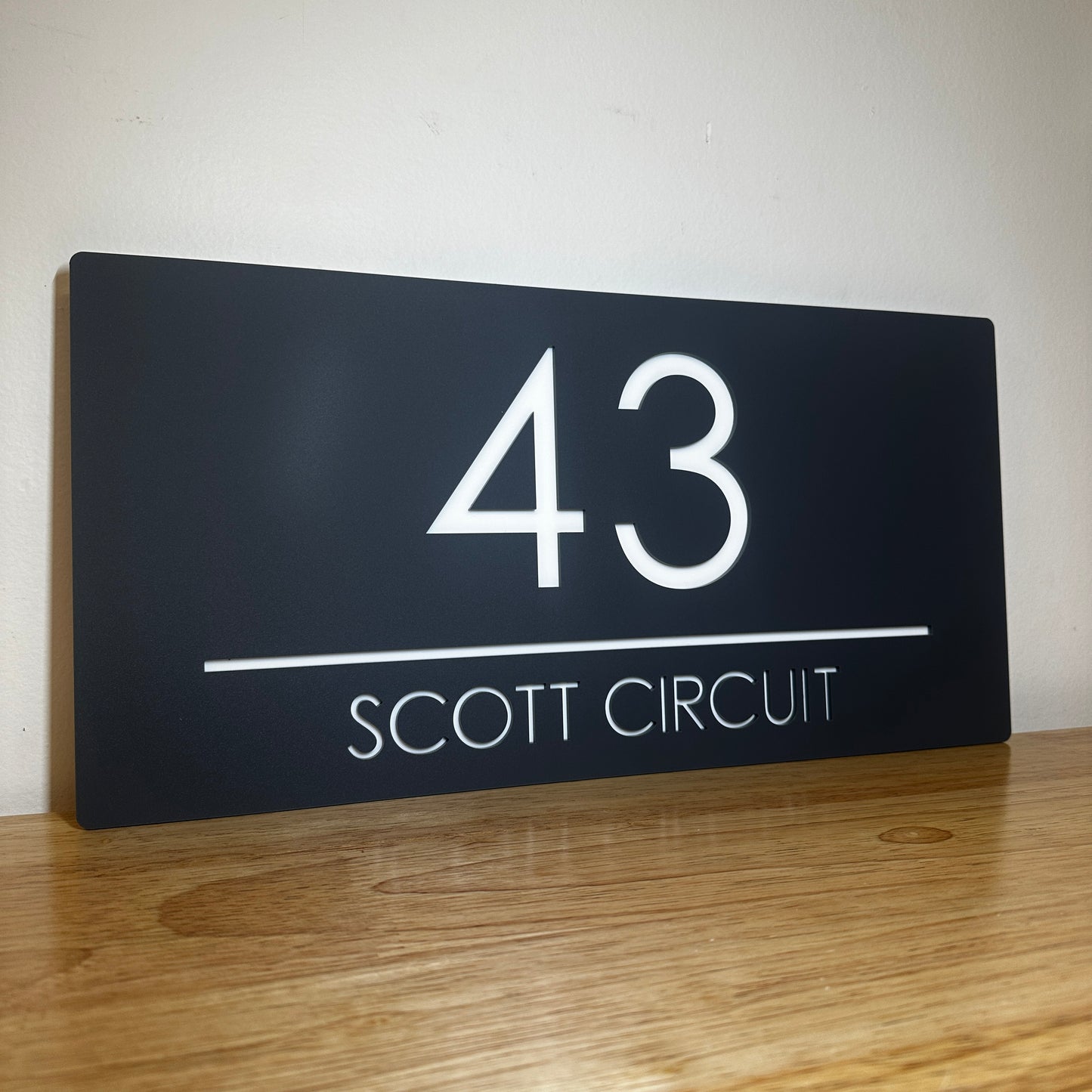 Premium House Number - Landscape - Style 1