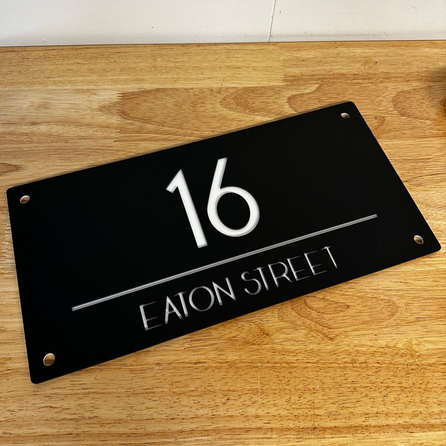 Premium House Number - Landscape - Style 1