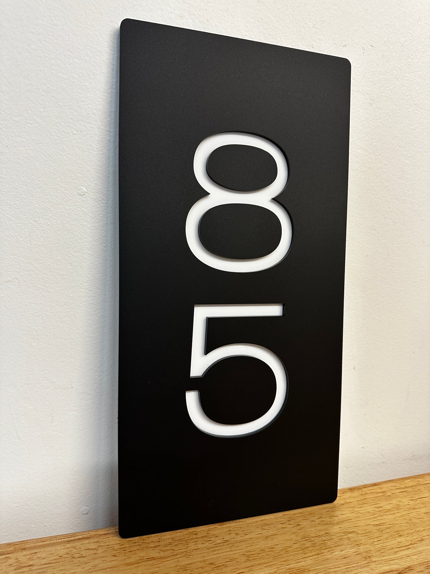 Premium House Number - Portrait - Style 2